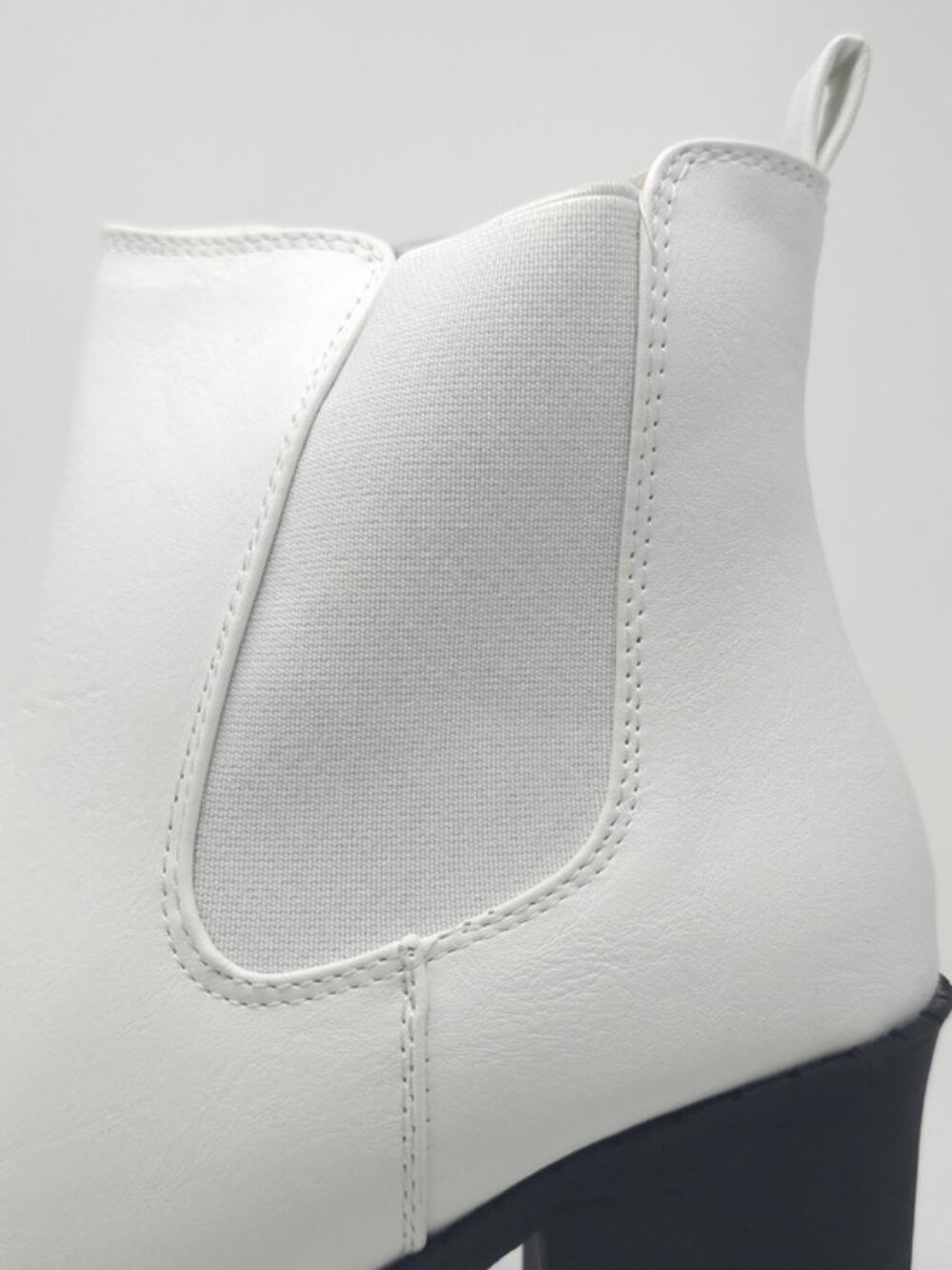 White Chunky Heel Ankle Boots Chelsea Style Platform Minimalist Trendy - Picture 7 of 10
